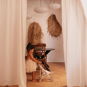 Прогулочная коляска для кукол Mrs. Ertha "Bouquet Silhouette", цветочный эскиз